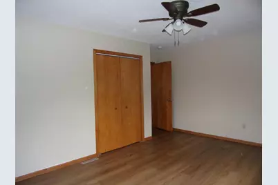 1121 S Vine Street, Fergus Falls, MN 56537 - Photo 14