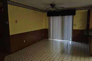 1121 S Vine St, Fergus Falls, MN 56537 - Photo 8