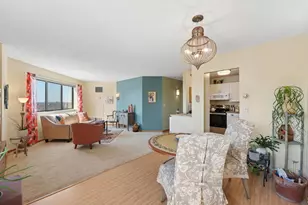 78 10th St E, Saint Paul, MN 55101 - Photo 6