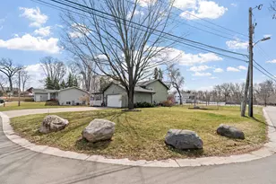 10725 15th Ave N, Plymouth, MN 55441 - Photo 42