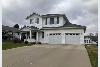 1305 5th Street NE, Waseca, MN 56093 - Photo 2