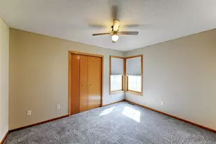 2133 Southwind Rd, Maplewood, MN 55109 - Photo 8