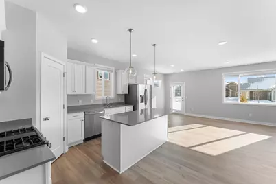 236 Gambel Street, River Falls, WI 54022 - Photo 6