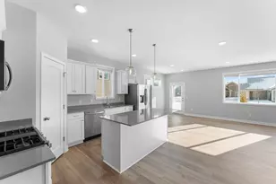 236 Gambel St, River Falls, WI 54022 - Photo 6