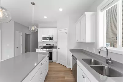 236 Gambel Street, River Falls, WI 54022 - Photo 4