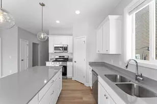 236 Gambel St, River Falls, WI 54022 - Photo 4