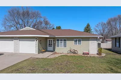 304 Orlano Avenue N #B, Canby, MN 56220 - Photo 2