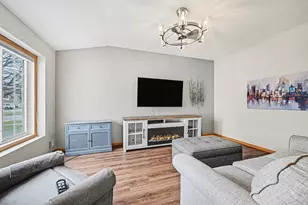 15691 Flackwood Way, Apple Valley, MN 55124 - Photo 6