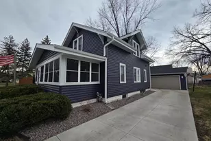 2040 Stillwater Ave E, Saint Paul, MN 55119 - Photo 2