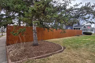 2040 Stillwater Ave E, Saint Paul, MN 55119 - Photo 20