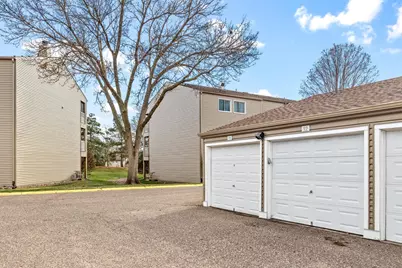 1215 Ferndale Street N #A12, Maplewood, MN 55119 - Photo 24
