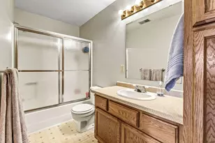 1215 Ferndale St N, Maplewood, MN 55119 - Photo 20