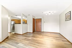 1215 Ferndale St N, Maplewood, MN 55119 - Photo 4