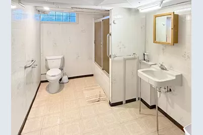 841 Redwood Drive, Fairmont, MN 56031 - Photo 36