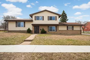 732 Rondo Ave, Saint Paul, MN 55104 - Photo 2