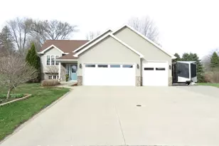 924 Balsam Ct NE, Pine Island, MN 55963 - Photo 1