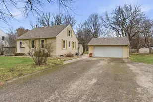 2304 15th Ave SW, Austin, MN 55912 - Photo 4