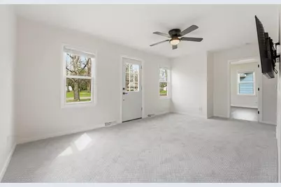 8781 Griggs Avenue, Circle Pines, MN 55014 - Photo 10