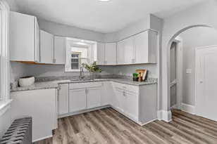 2723 Queen Ave N, Minneapolis, MN 55411 - Photo 20