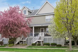 2898 Clover Ridge Dr, Chaska, MN 55318 - Photo 2
