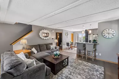 2898 Clover Ridge Drive, Chaska, MN 55318 - Photo 6