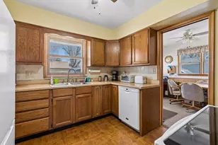 9207 Washington St NE, Blaine, MN 55434 - Photo 10