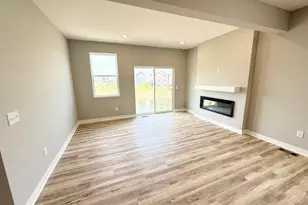 2350 Pleasant Ave, Shakopee, MN 55379 - Photo 12