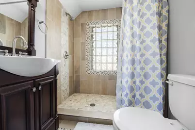 4741 Edgewood Avenue N, Crystal, MN 55428 - Photo 16