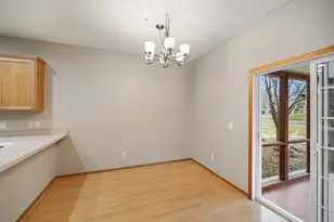 9126 Fox Ct, Victoria, MN 55386 - Photo 14