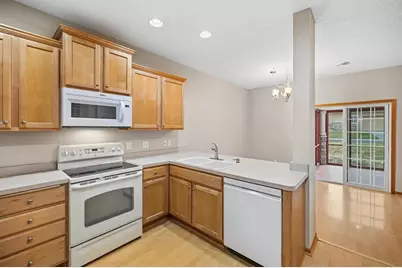 9126 Fox Court, Victoria, MN 55386 - Photo 10