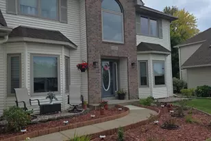 10924 Andover Ct, Inver Grove Heights, MN 55077 - Photo 2