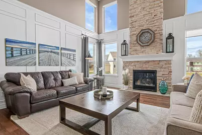 22 Alcott Court, North Oaks, MN 55127 - Photo 2