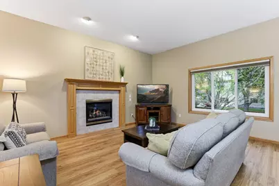 4522 Impatiens Avenue N, Brooklyn Park, MN 55443 - Photo 8