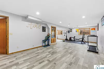 229 Wadsworth Drive, Mankato, MN 56001 - Photo 34