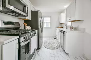 2139 Highland Pl, Columbia Heights, MN 55421 - Photo 6