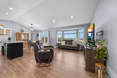 38616 Pine Avenue, Center City, MN 55012 - Photo 4