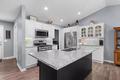 38616 Pine Avenue, Center City, MN 55012 - Photo 8