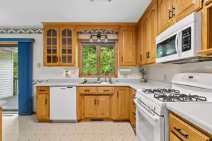 39074 Riverside Ct, North Branch, MN 55056 - Photo 14