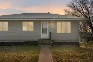 235 14th Ave S, South Saint Paul, MN 55075 - Photo 4