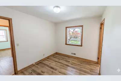 4900 Russell Avenue N, Minneapolis, MN 55430 - Photo 10