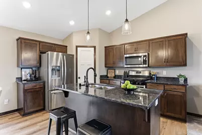 1522 35th Avenue SW, Cambridge, MN 55008 - Photo 6