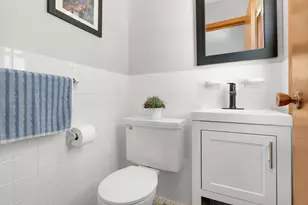 8190 Duluth St, Golden Valley, MN 55427 - Photo 16