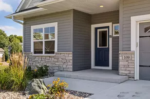 109 Vista Way, Waconia, MN 55387 - Photo 2