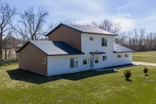 241 Pleasant St, Dexter, MN 55926 - Photo 22