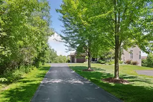 6160 Ithaca Ln N, Plymouth, MN 55446 - Photo 10