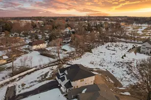 2388 Laurie Ct, Roseville, MN 55113 - Photo 76