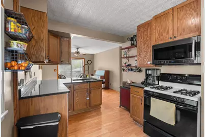 424 Oakwood Drive, Anoka, MN 55303 - Photo 4