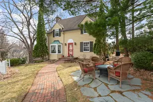 5420 Woodcrest Dr, Edina, MN 55424 - Photo 1