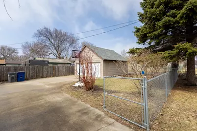 1422 2nd Avenue N, Moorhead, MN 56560 - Photo 6