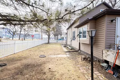 1422 2nd Avenue N, Moorhead, MN 56560 - Photo 4